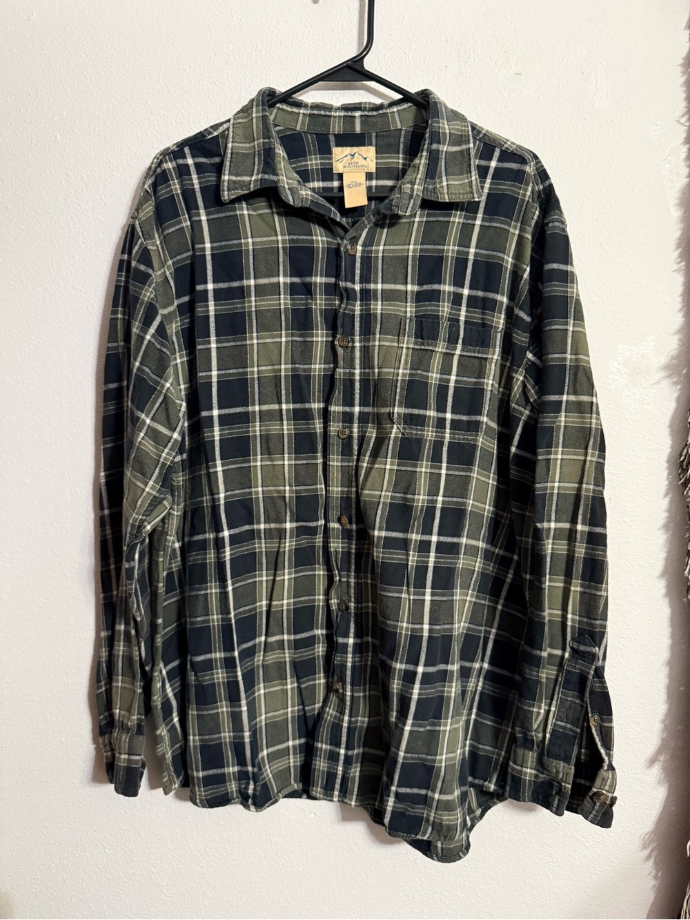 ▪️ Blue Mountain • Casual Olive & Black Plaid Button-Up Shirt • Men’s XLT